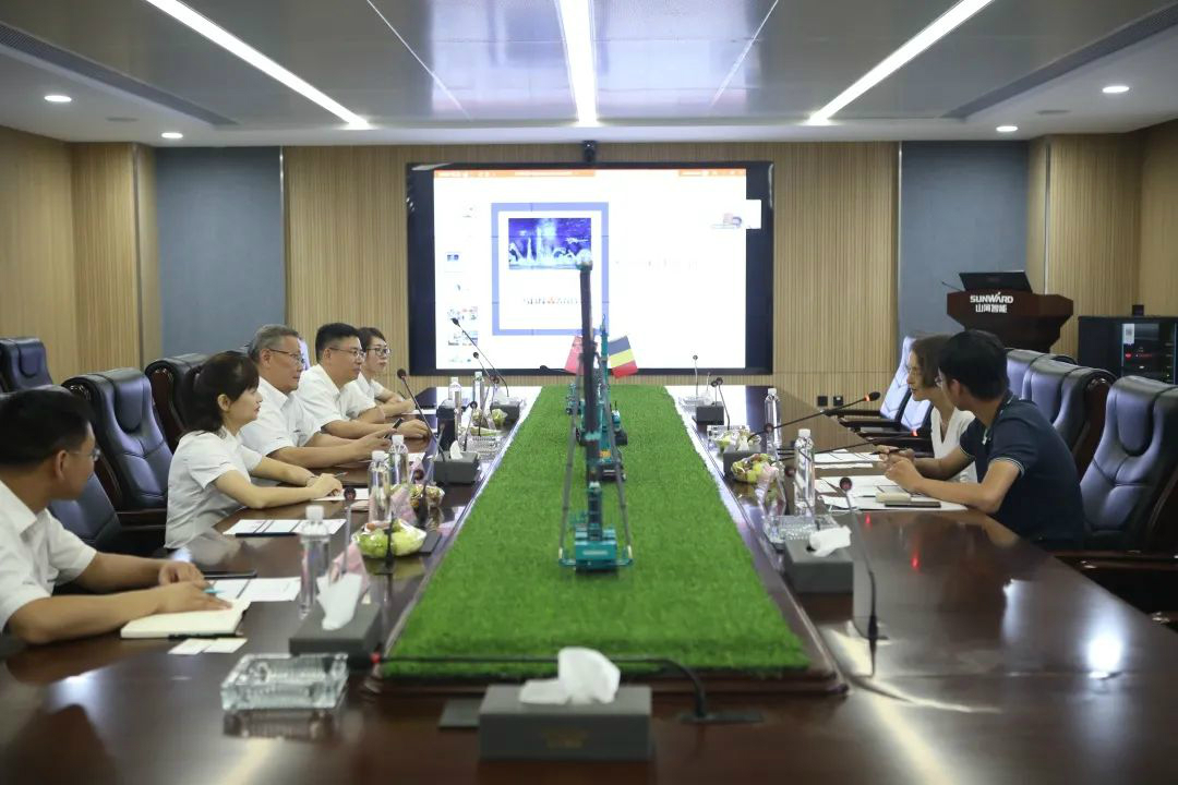 比利时商务领事到访完美智能