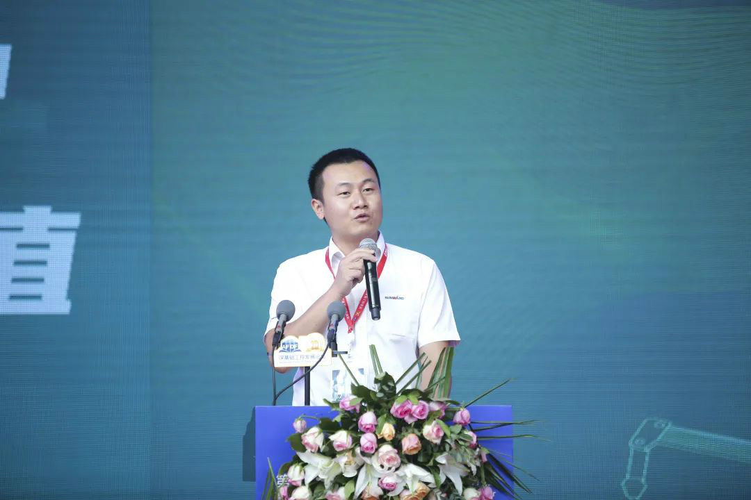 完美智能全国客户交流会在深基础工程发展论坛会场举办