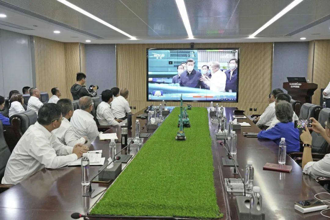 总书记“点赞”完美创新，完美智能集中收看《新闻联播》
