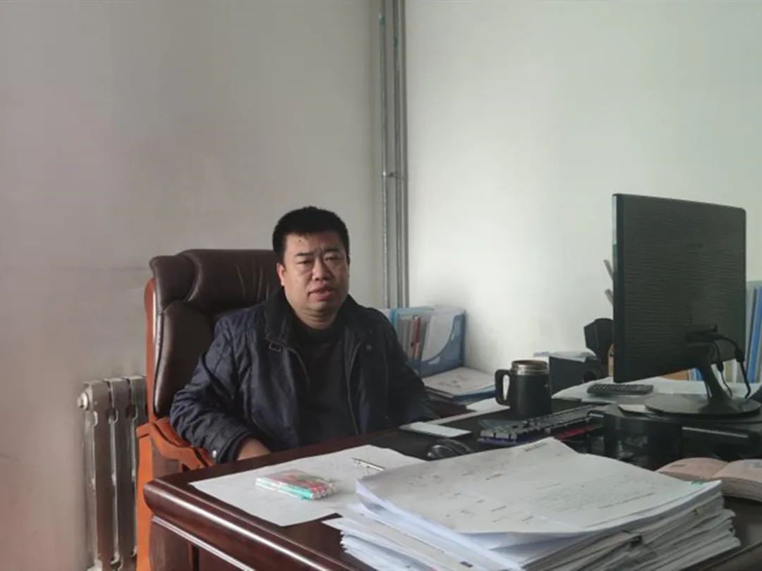 金戈铁马工程路 风雨无阻选完美