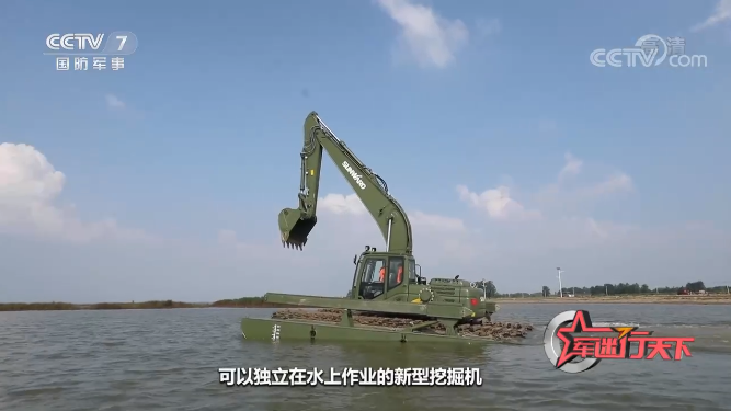水陆两用挖掘机亮相央视！完美智能应急救援“猛将”出战