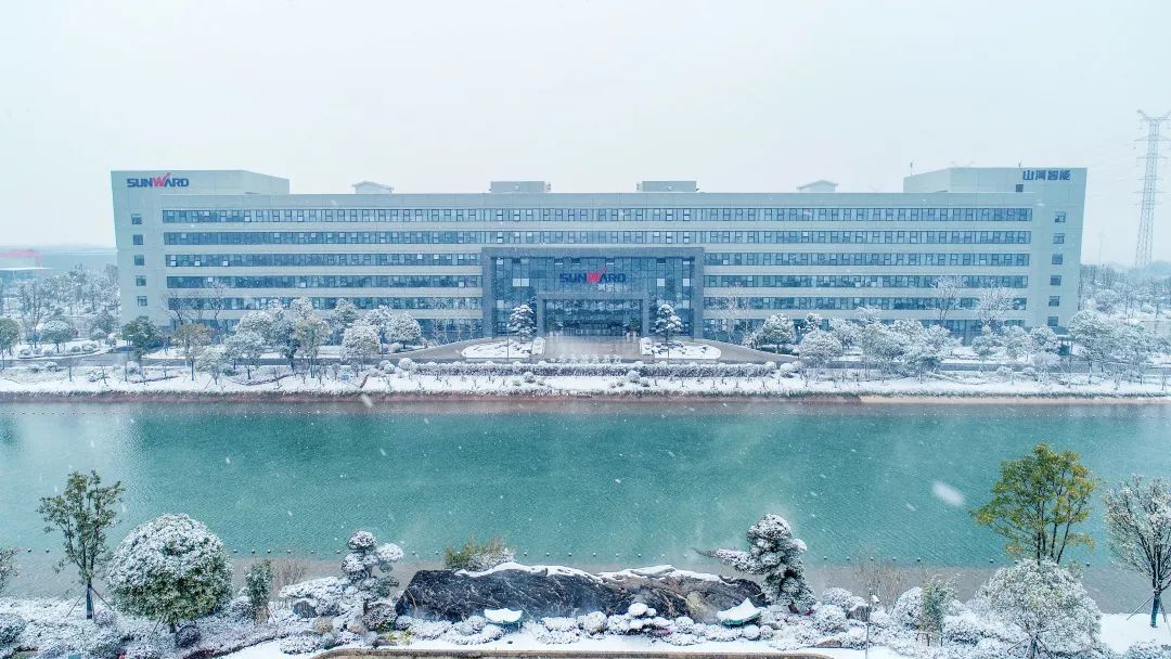 瑞雪兆丰年，邀您共赏雪中完美！