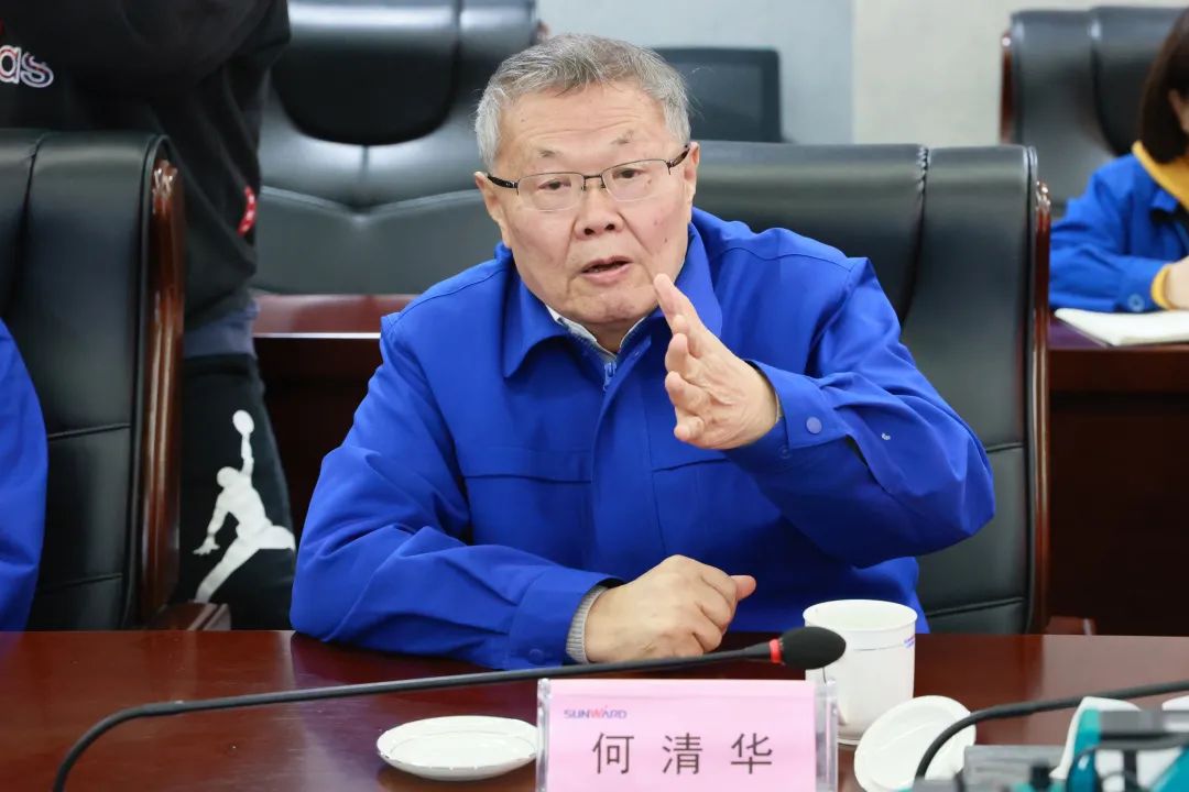 张庆红调研完美智能