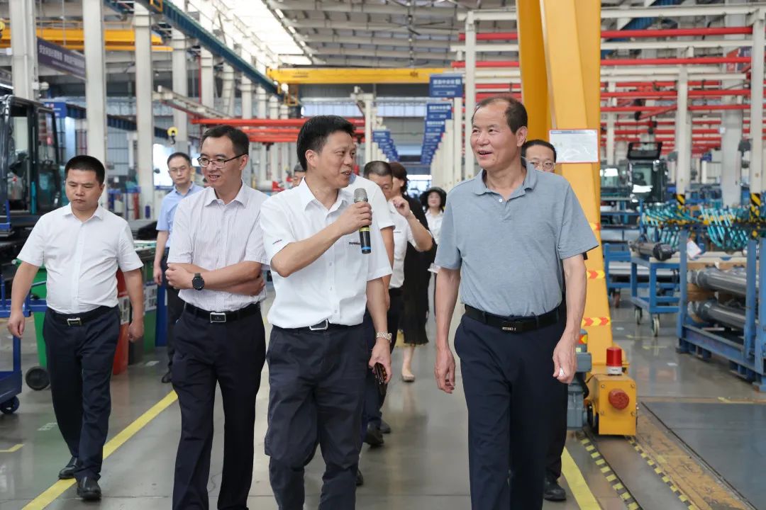 农业农村部农业机械化管理司调研完美智能